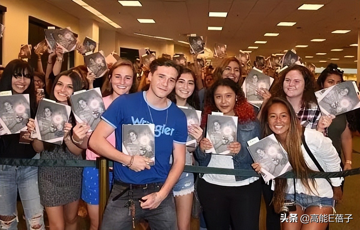 他婚前啃爹妈,婚后啃老婆?