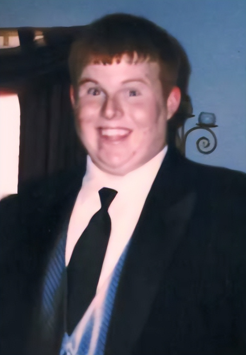 美国300斤男子减肥成功,美国900斤巨胖男子减肥