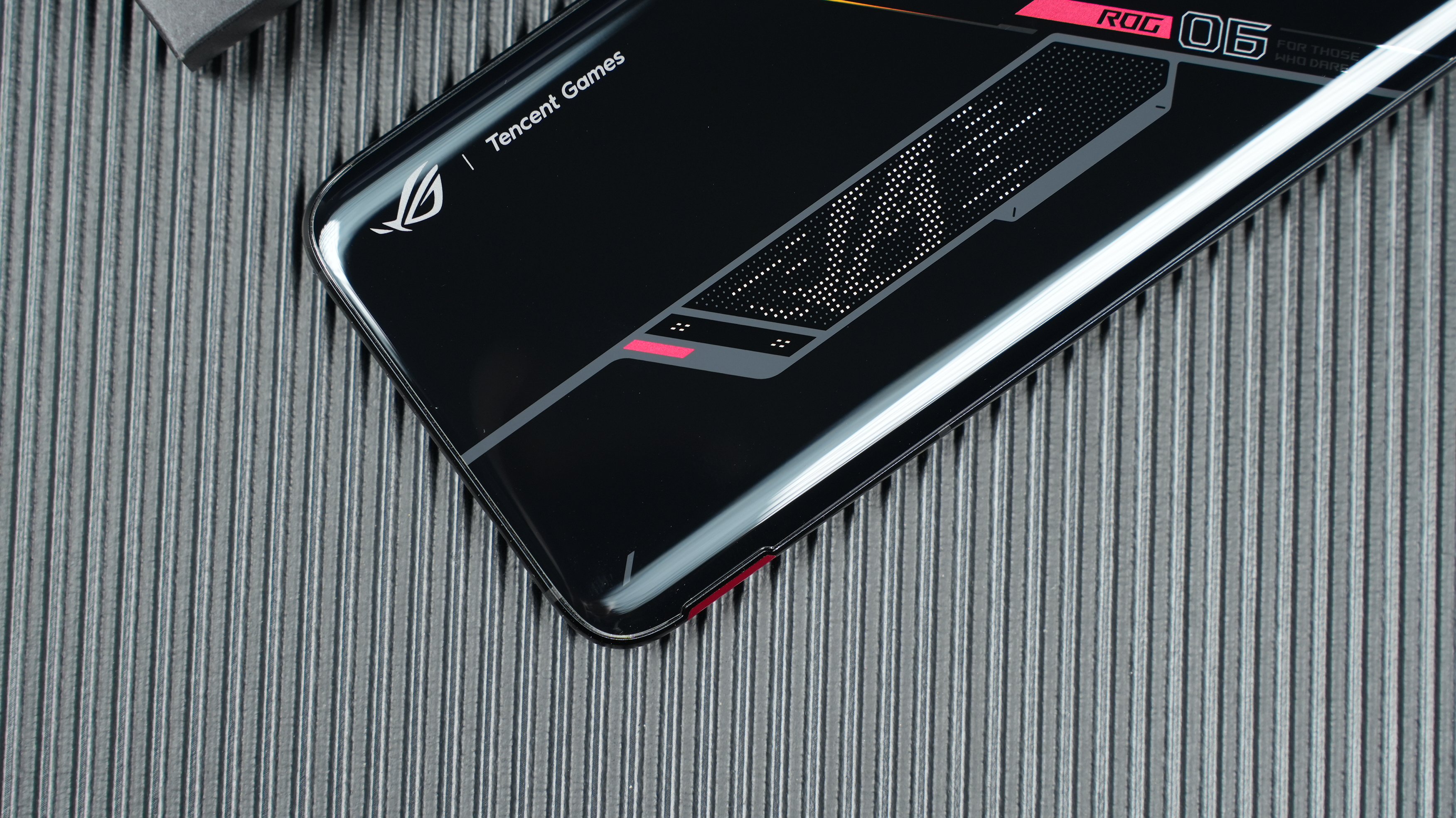 腾讯rog游戏手机6pro体验缺点,rog6和其他游戏手机对比