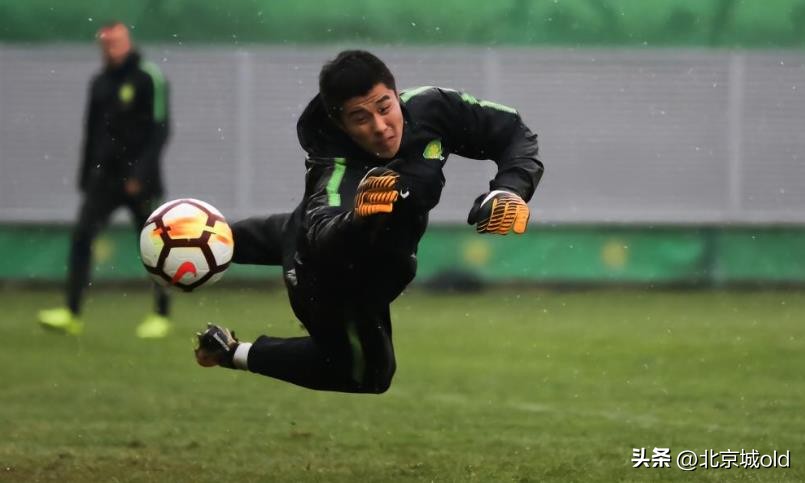 北京国安侯森全部集锦,国安侯森挥旗