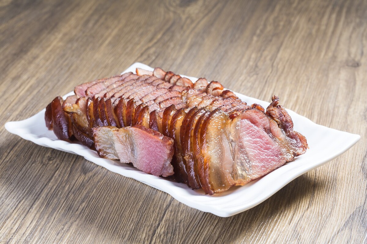 腌腊肉一斤肉放多少盐最合适,腊肉腌制方法10斤肉放多少盐最佳