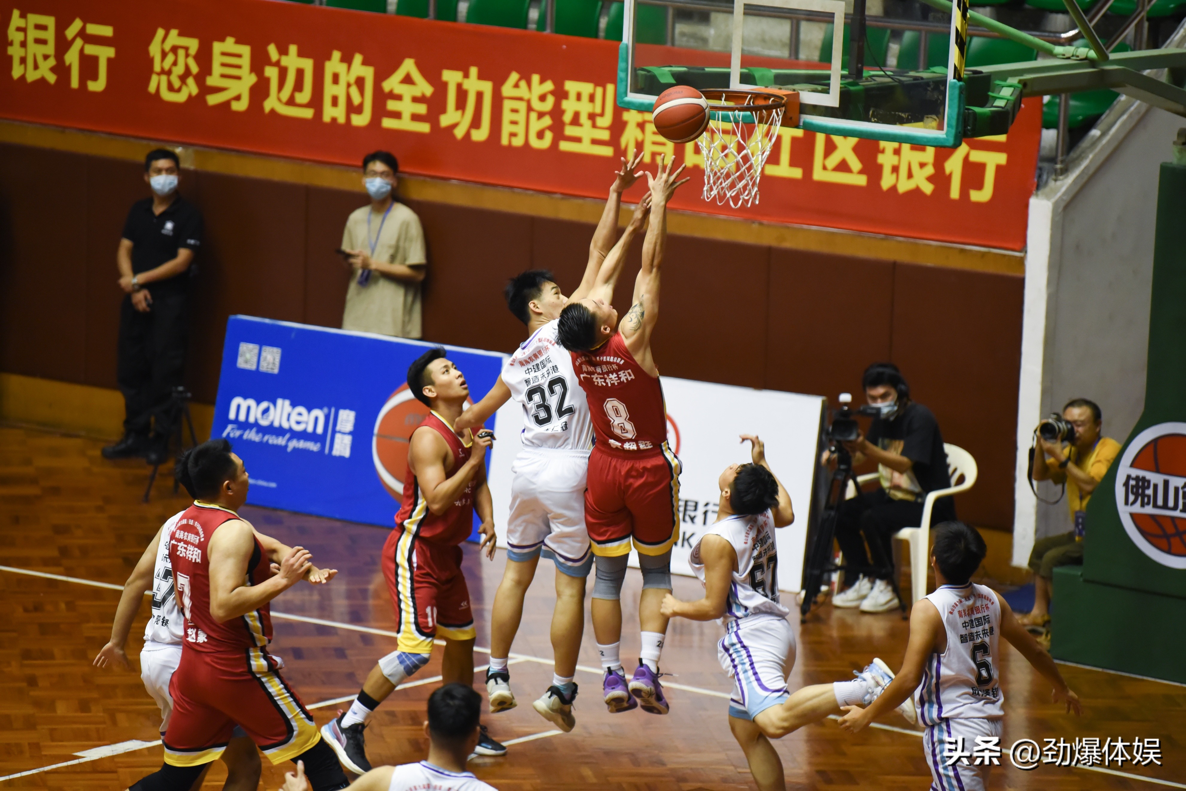 草根篮球哪里的,草根城市篮球赛