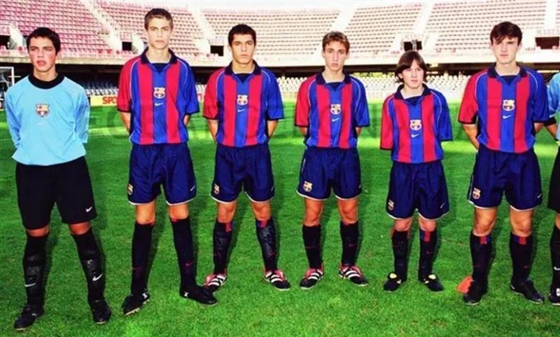 梅西从小矮子到巨人,从侏儒到世界球王催泪纪录片