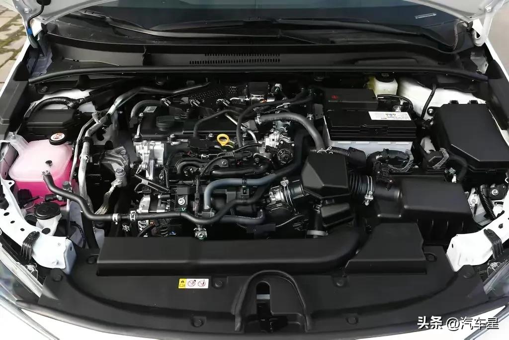 丰田雷凌对比日产轩逸,雷凌1.2t和14代轩逸经典哪个值得买