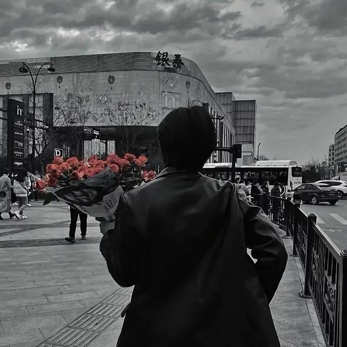 成熟稳重痞帅的男人头像,成熟痞帅男头像