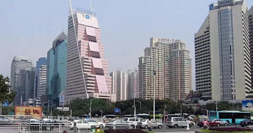 摆摊卖夜宵一个月收入多少,摆夜宵地摊一天收入大概是多少