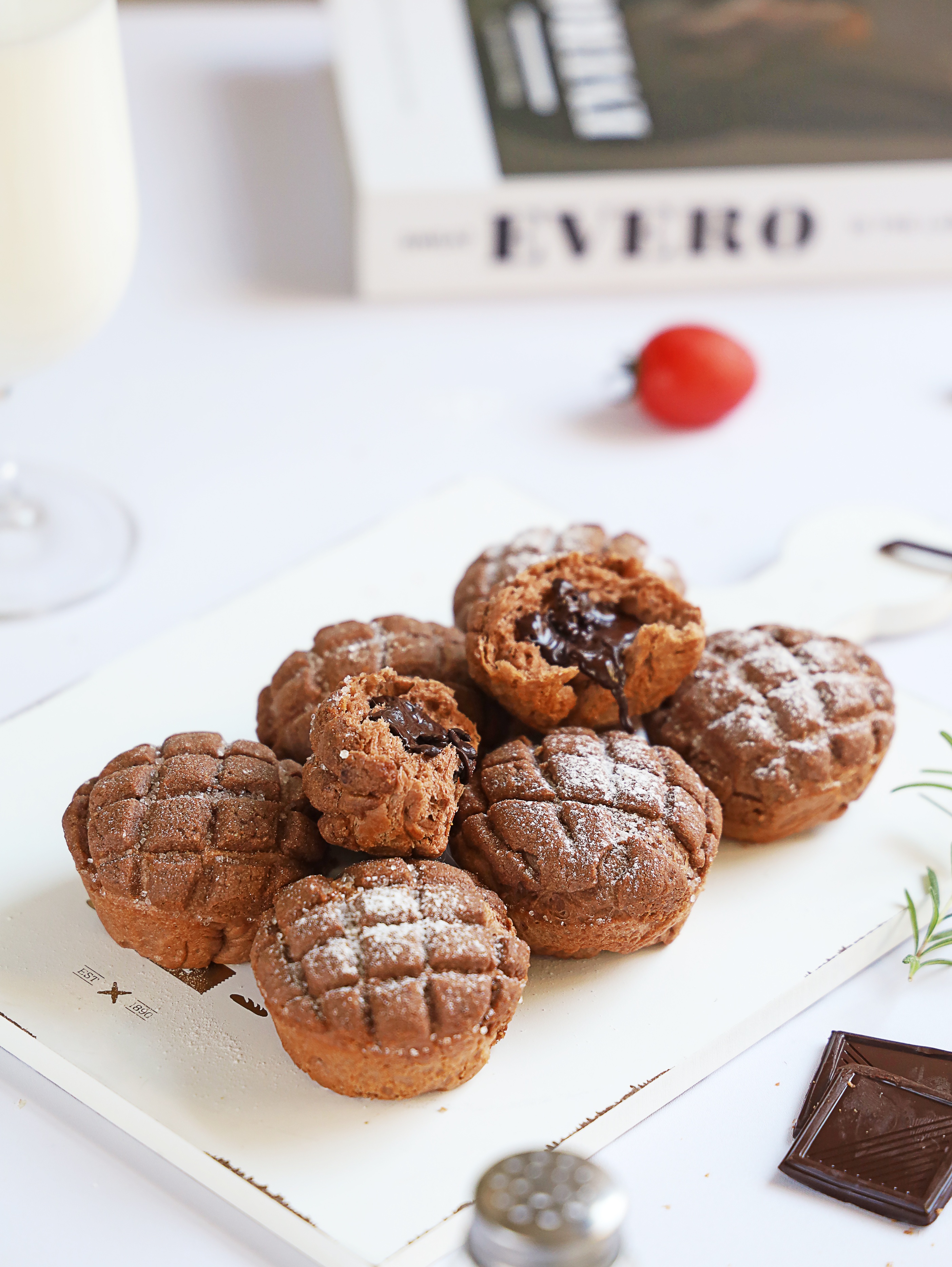 菠萝包教程无烤箱,港式菠萝包的简单烘焙