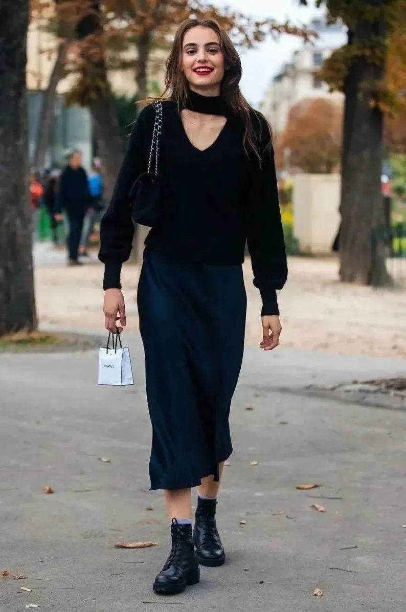 马丁靴上脚时尚洋气又百搭,马丁靴百搭潮鞋