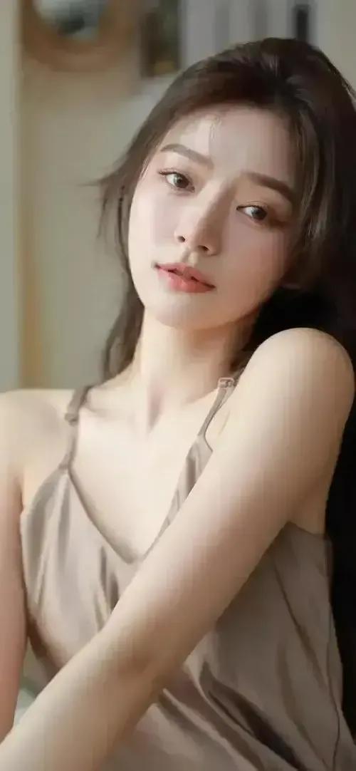 发生关系两年后，我终于成了他的女友，在一起没多久，他就想分手