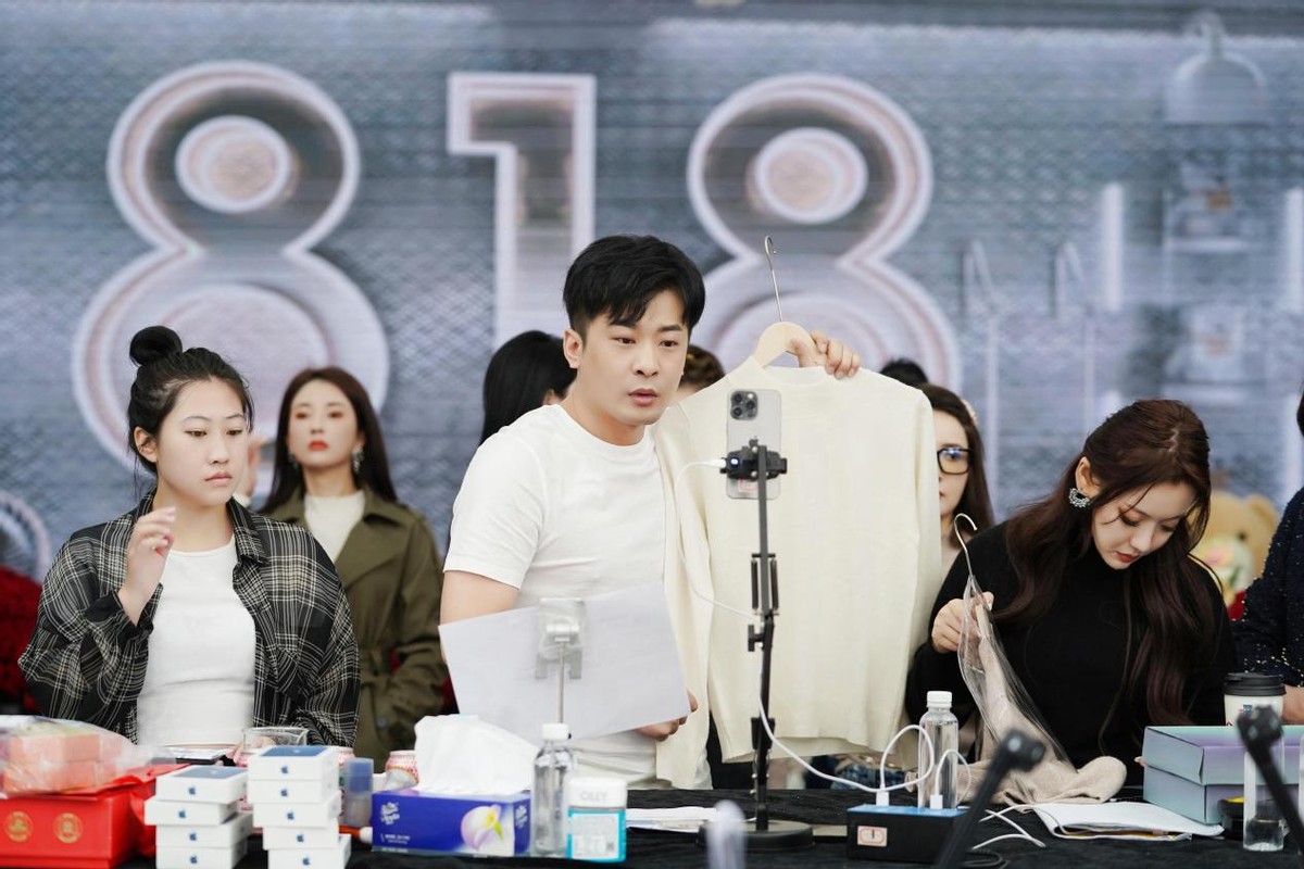 辛巴辛选直播间为国货搭建直通车,辛巴带领辛选助力新老国货崛起