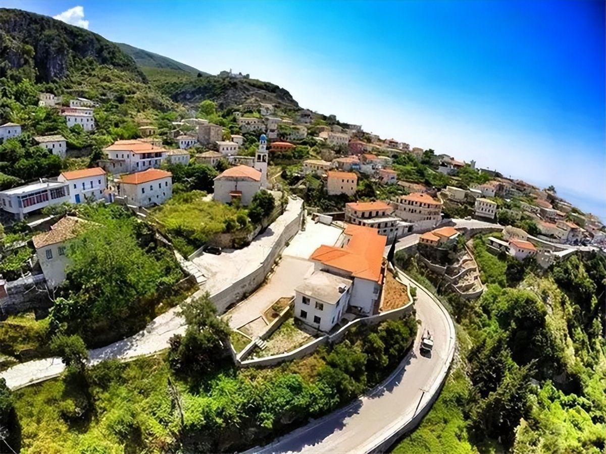 喂不饱的白眼狼完整版,喂不饱的白眼狼是什么