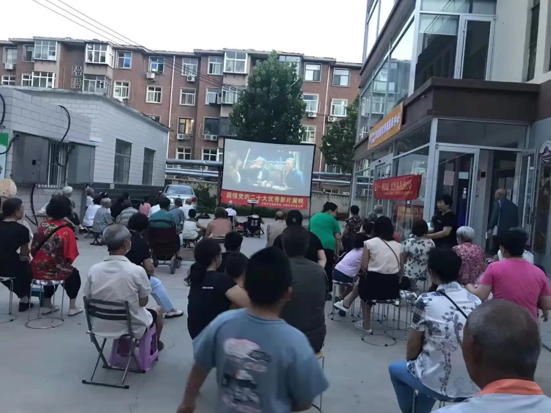 致敬最可爱的人庆八一建军节图片,致敬最可爱的人民子弟兵