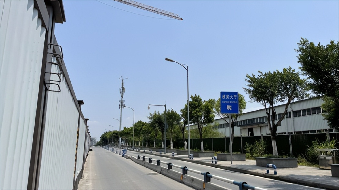 杨家坪中迪广场什么时候停工,烂尾楼复工隐患