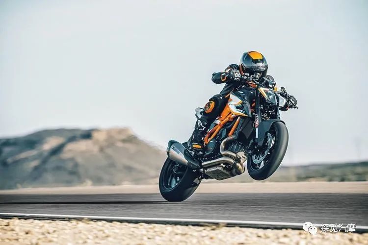 详细测评QJmotor赛400︱又是一个“温柔”“香”