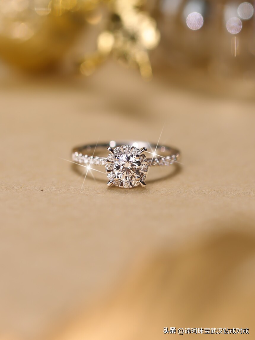 要存多少钱才能买车,花十几万买钻戒正常吗