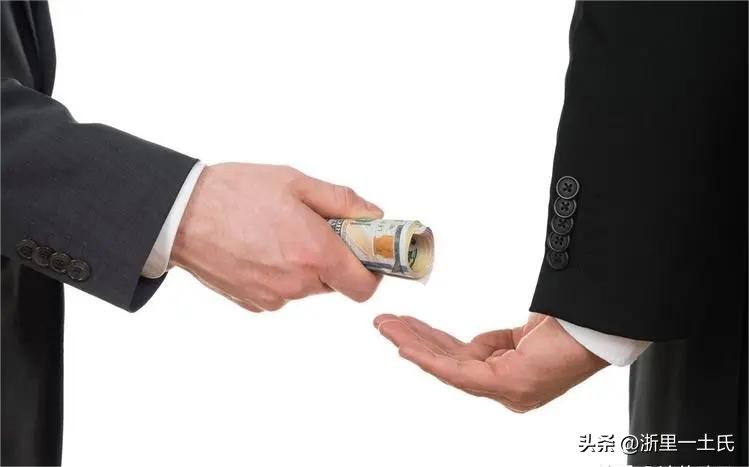 安徽宿迁副镇长开网约车,开网约车的副镇长现状