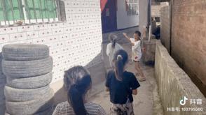 陪山里的孩子们过夏天,陪山里孩子