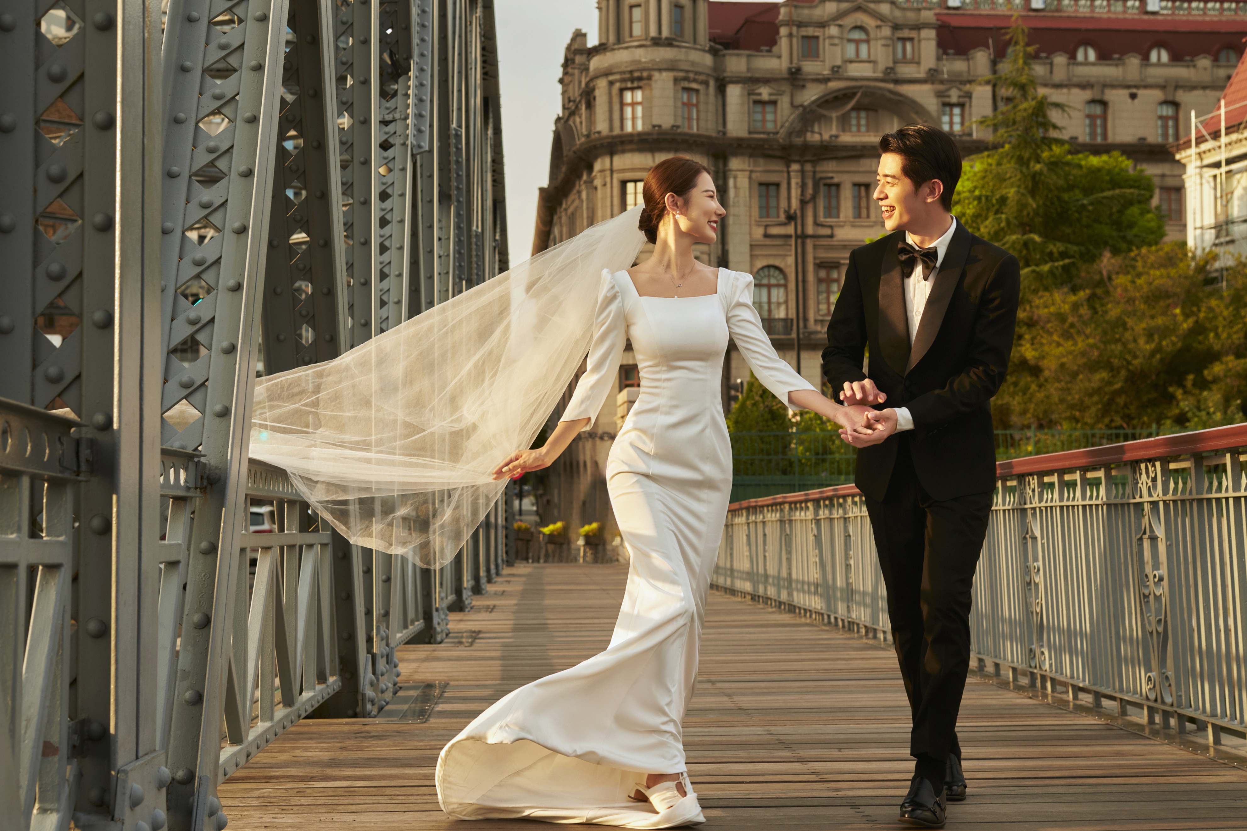 上海拍婚纱避坑,上海拍婚纱照现代