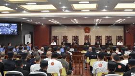 石河子市扫黑事件：三起怪案凶手全被轻判，扫黑组介入牵出大老虎