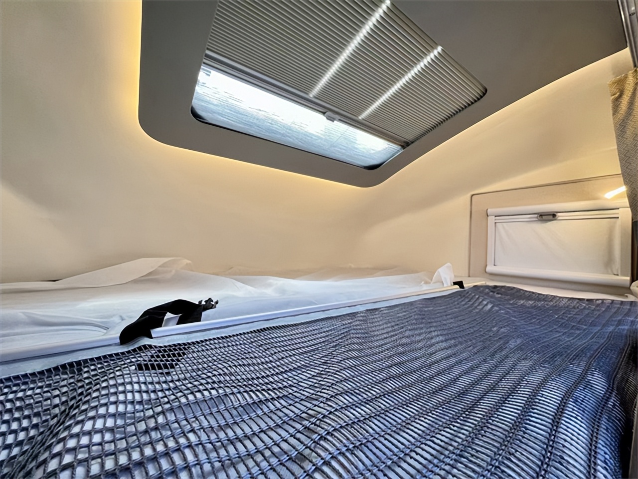 奇瑞瑞弗v820波尔多红多少钱,瑞弗v820最新款多少钱