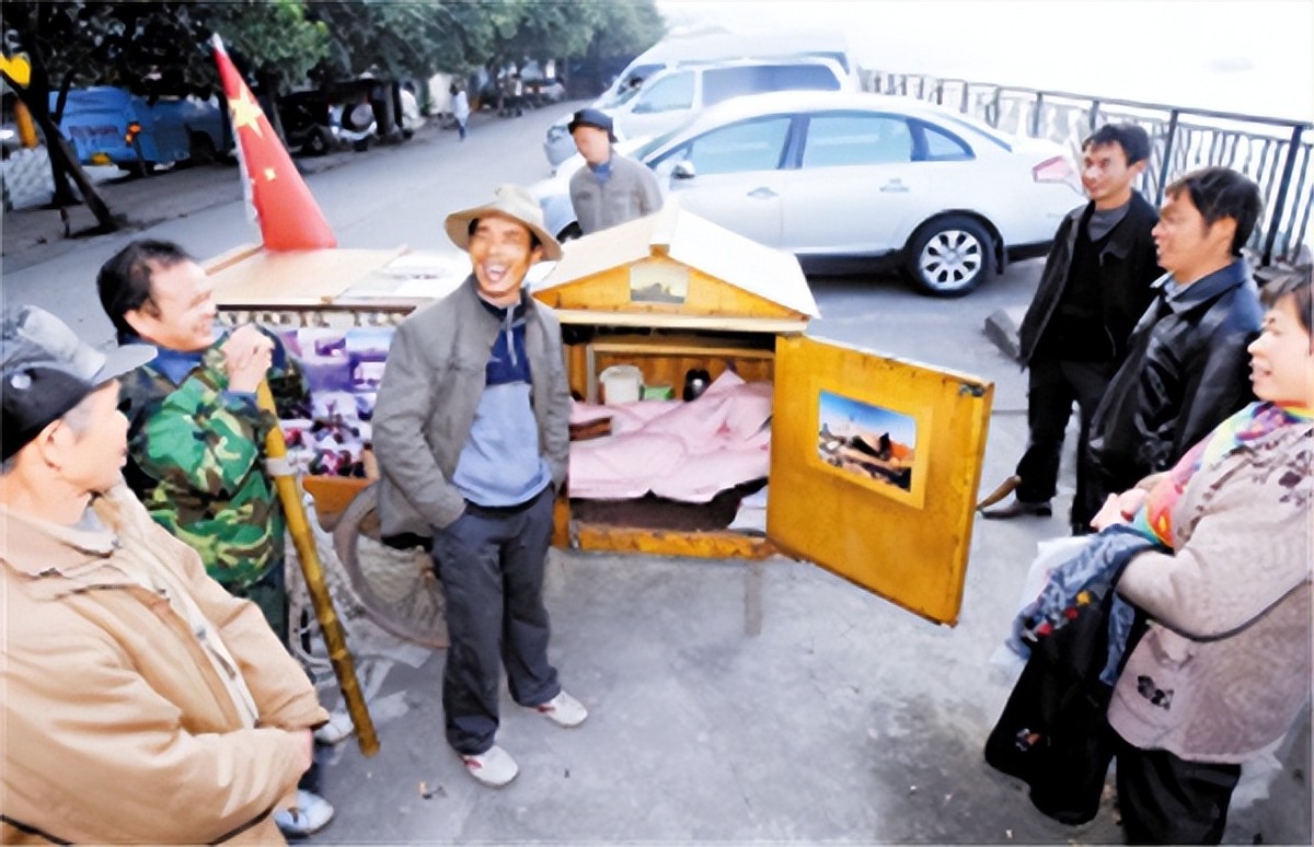 宁波徒步旅行上海,中国第一疯徒步35年走了30万公里