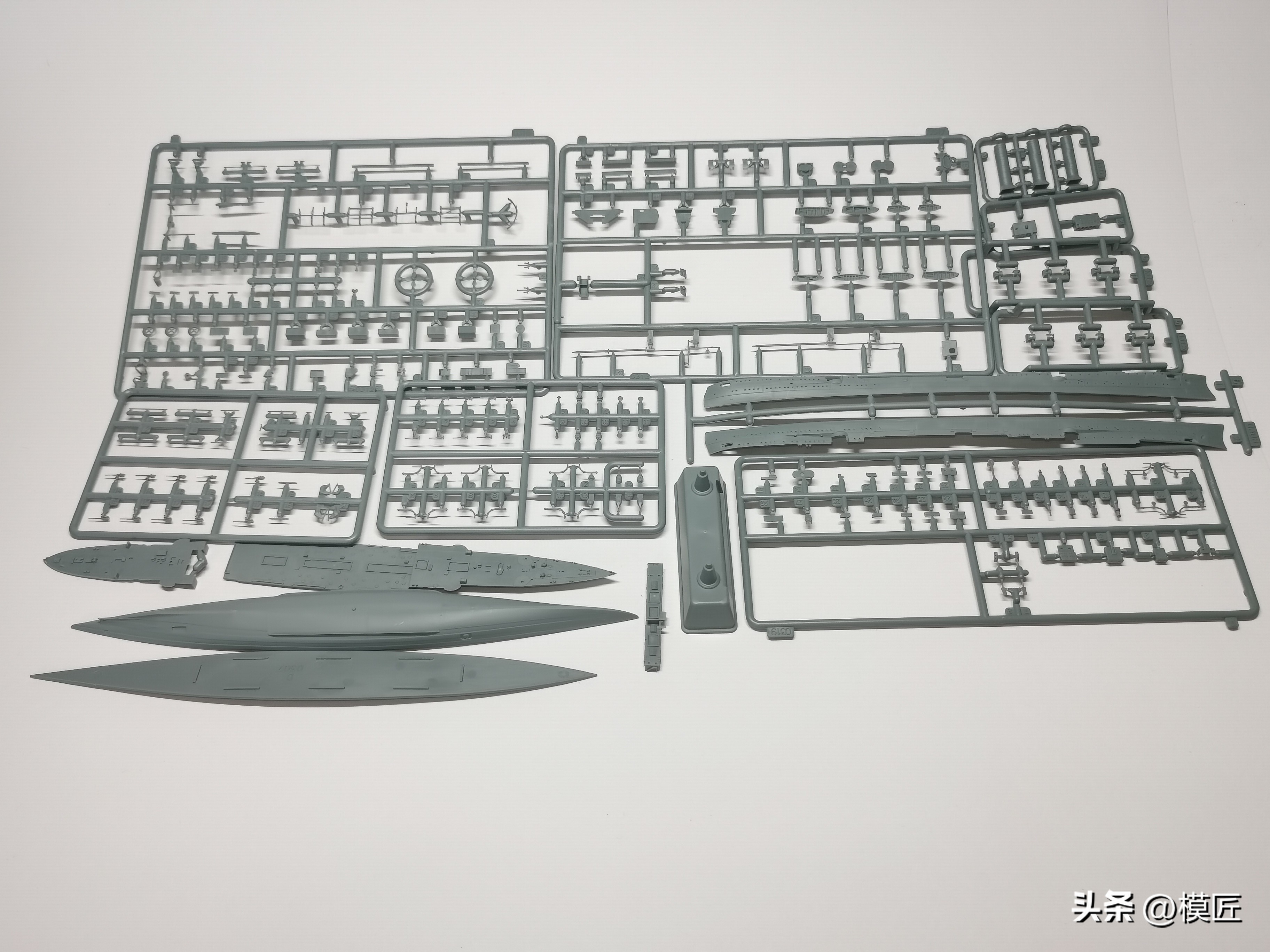 鹰翔1:700战列舰,一战德国埃姆登号轻巡洋舰
