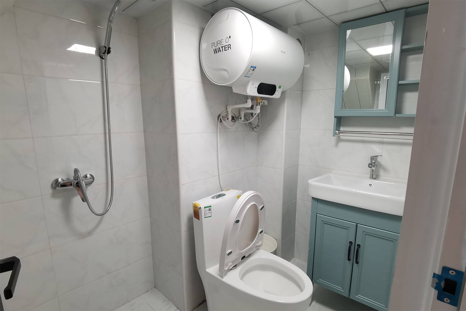 电热水器是海尔好还是美的好,美的和海尔电热水器哪个性价比高