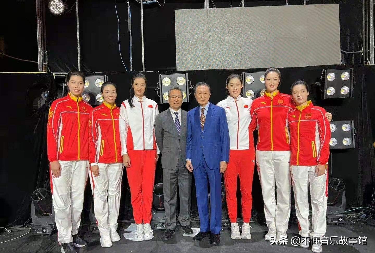 中国十大最恶心体育解说员,中国最有名的体育男解说员