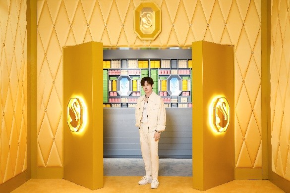 施华洛世奇广州旗舰店,施华洛世奇海外专营店