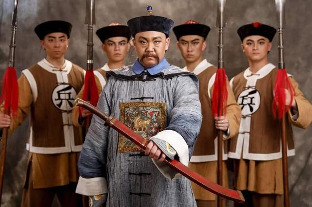 清朝的时候当官容易吗,清朝当官有多累