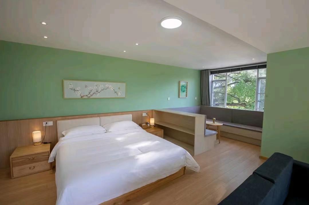 閲戠涔嬬害,閲戠鍗佹湀鍥藉簡涓鍋囨湡浣忓鏀荤暐