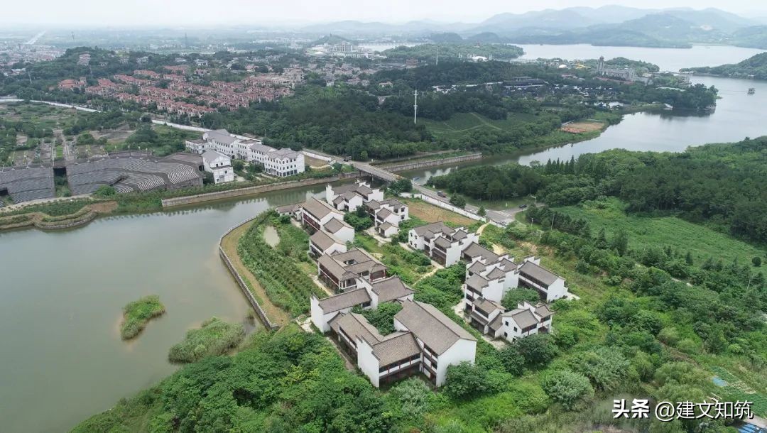 【荐筑】方村-Baudorf，相遇的场所丨佚人营造