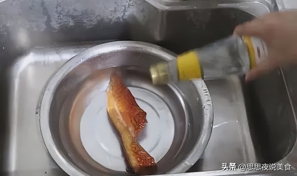 腊肉发霉还能吃吗,腊肉发霉了还能吃吗