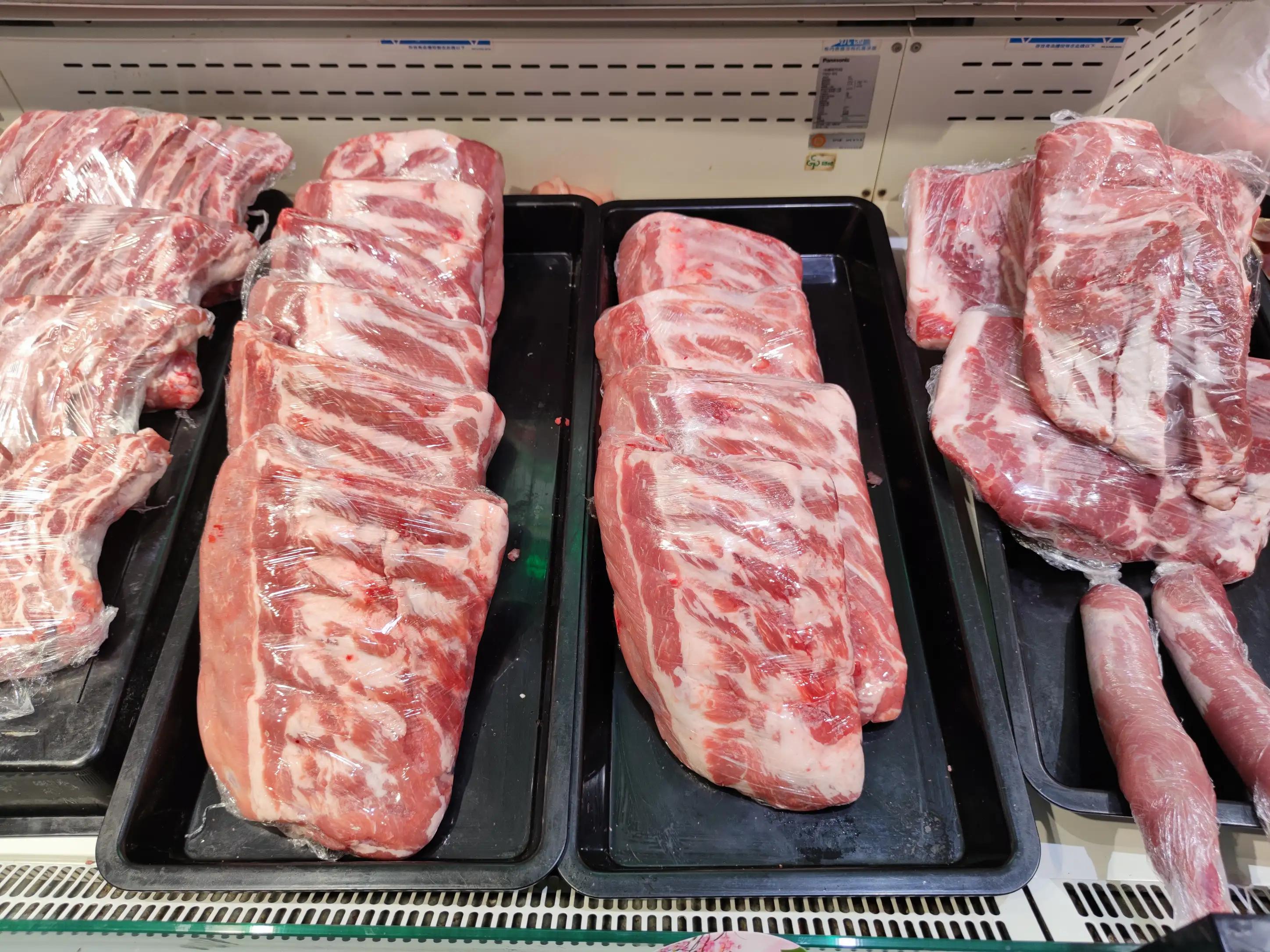 猪肉跌破五元原因,猪肉涨价熟食店怎么办