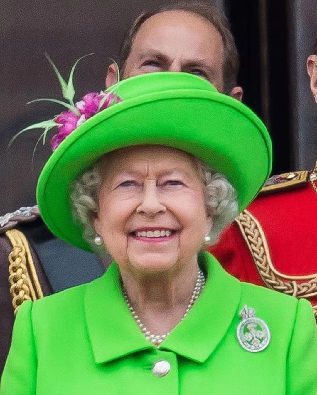 英国女王的胸针,英国皇室御用胸针