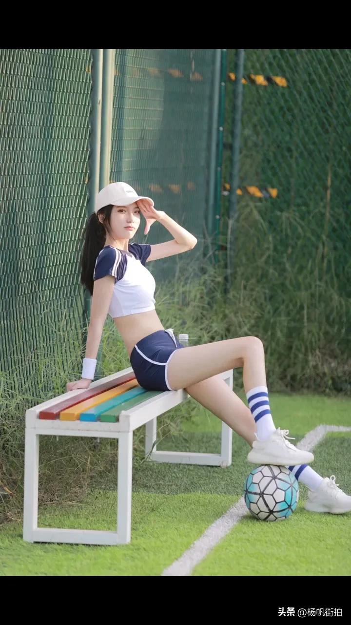 卡塔尔世界杯的出镜女孩,卡塔尔世界杯美女球迷金发镜头