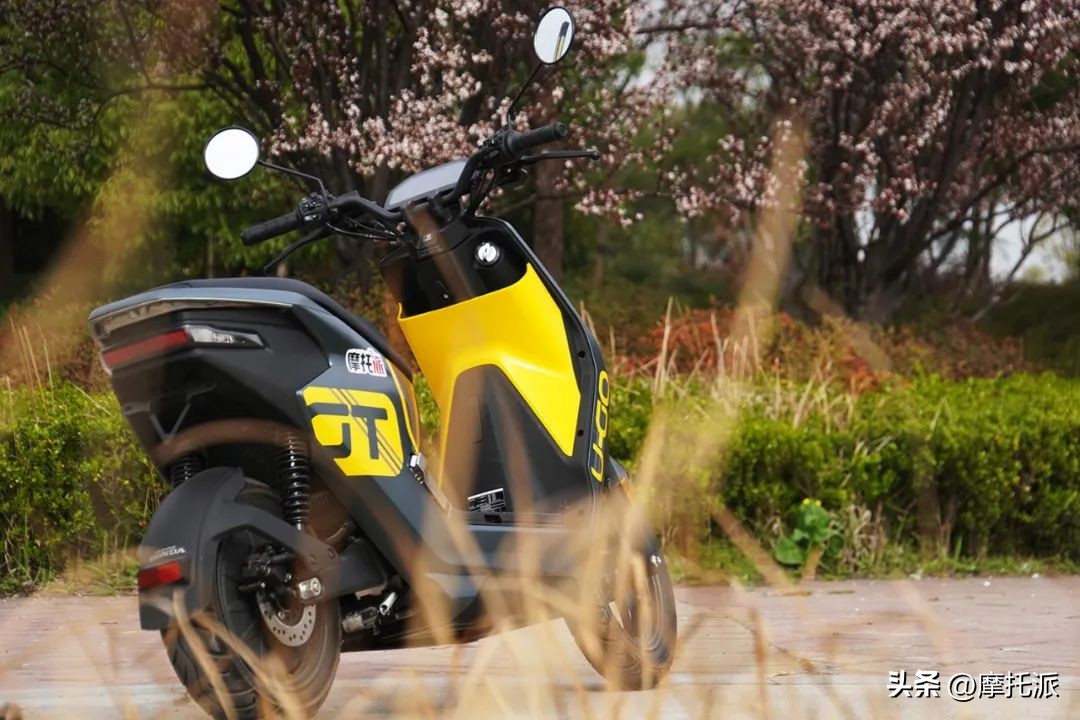 五羊本田u-gogt版电摩,五羊本田u-go电摩和电轻摩区别