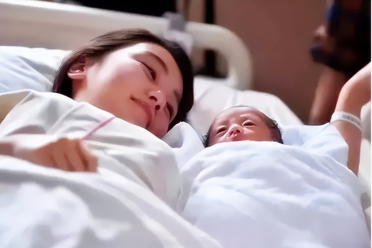 白天生的宝宝和晚上生的宝宝区别,白天生的孩子聪明还是晚上生的好