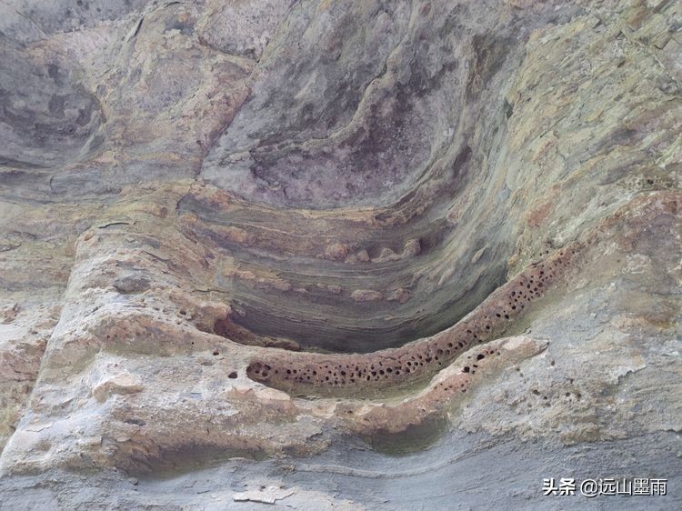 逛天坑、探叮呤当啷洞，去昆明安宁徒步，总有很多惊喜