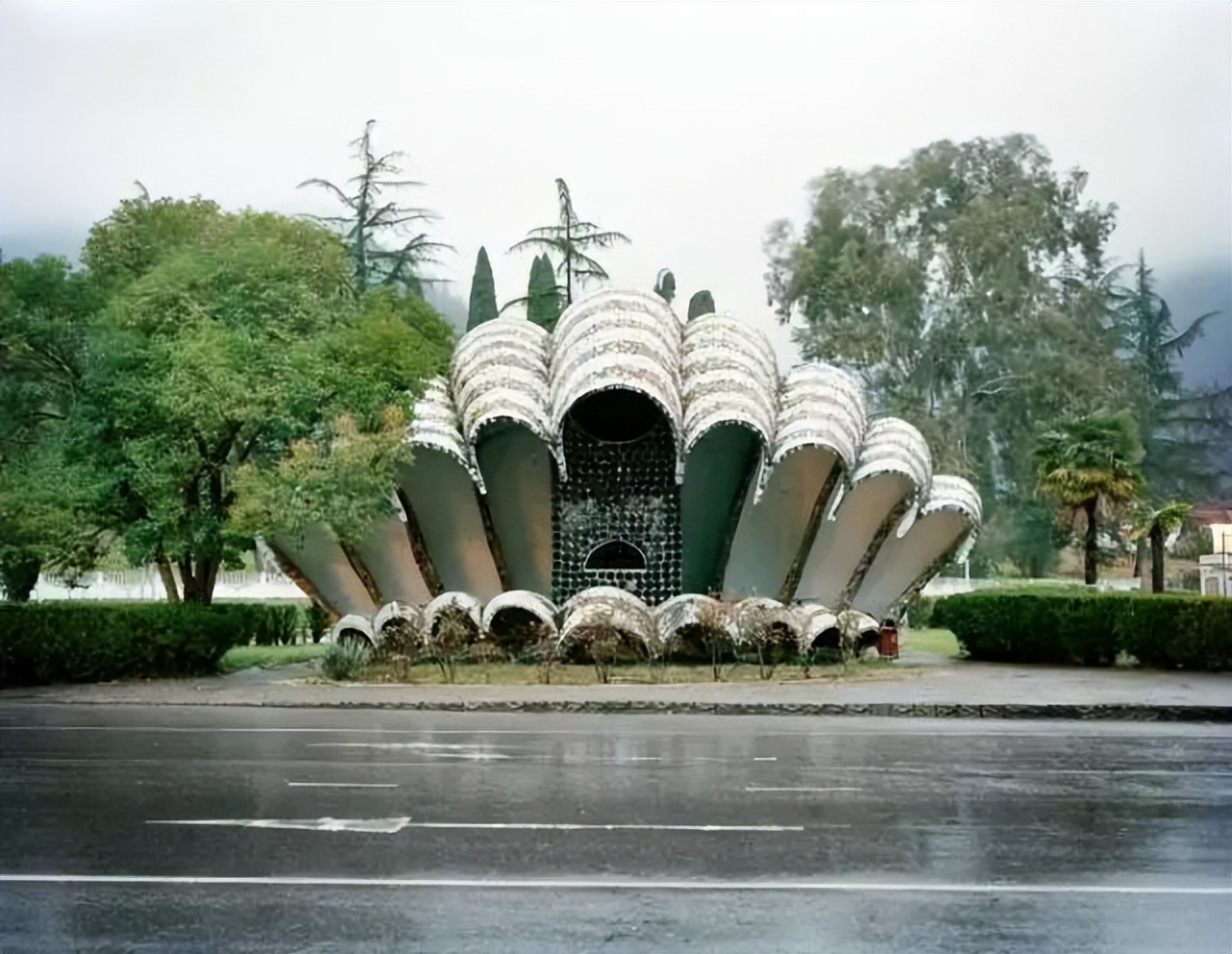 离天堂最近的地方高加索,俄罗斯的天堂在哪里