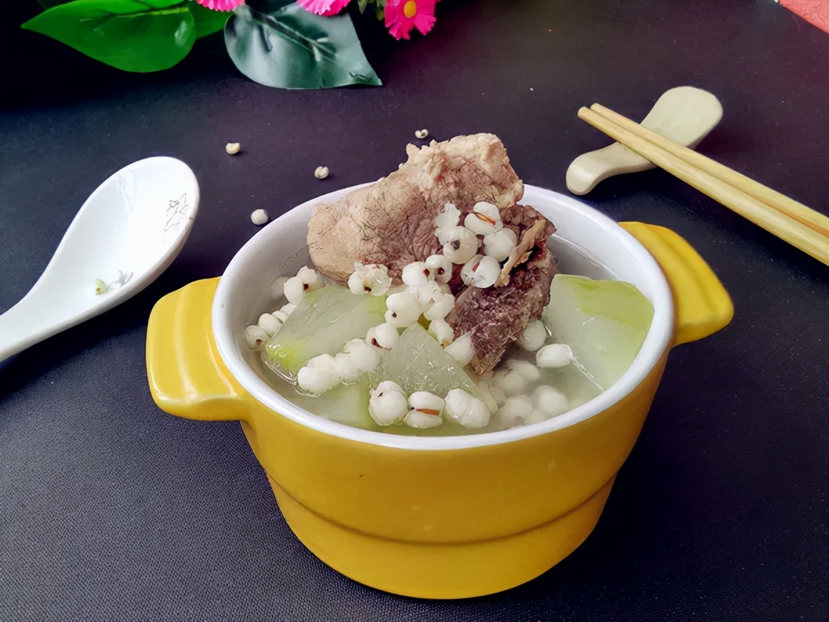 肥胖易引起多种疾病，多是痰湿导致，如何改善？妙招来了