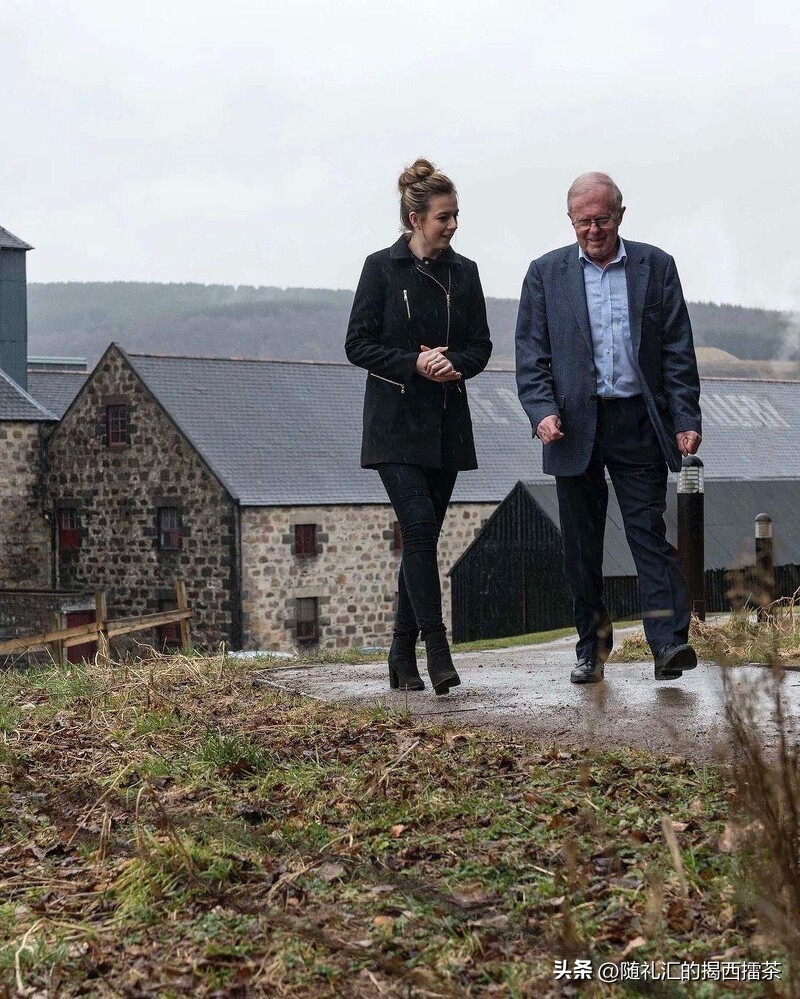 百富60年威士忌多少钱,百富威士忌21年红玫瑰