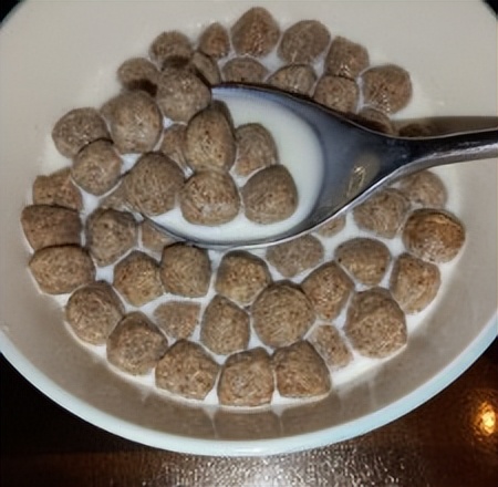 减肥路上也需要放松一下，不到百卡的健康零食推荐清单