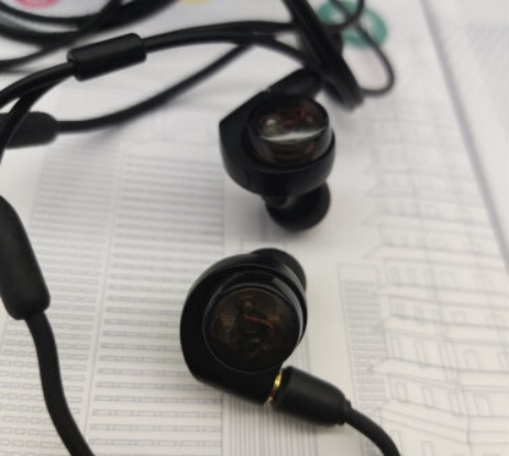 有线耳机哪种耳机重低音效果好,重低音头戴有线耳机