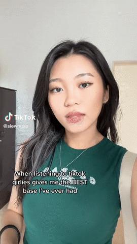 亚裔美女走在街头突然被骂：你们亚洲女戴美瞳就为有蓝眼睛！做作