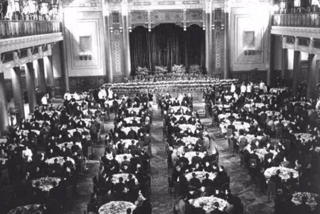 49年开国第一宴，国宴酒为何不选茅台，而是采用了汾酒？