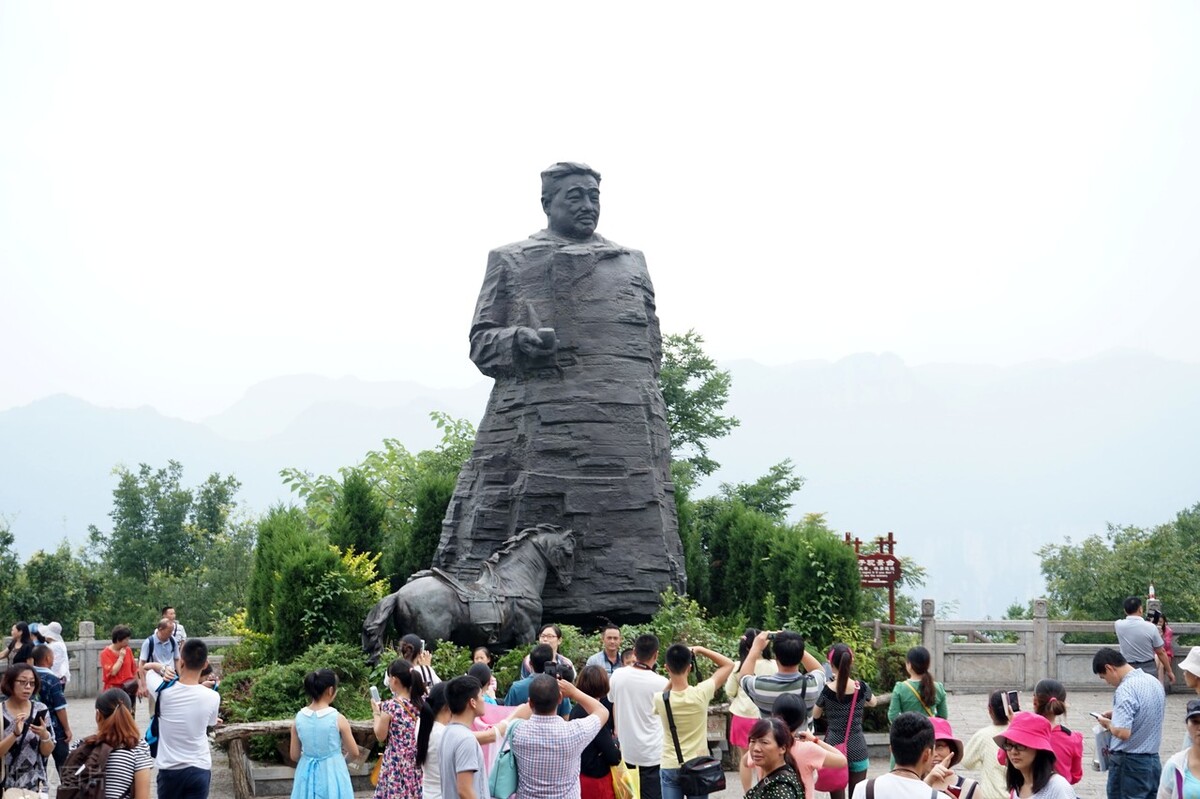 骨灰盒编号81|十大元帅们截然不同的葬礼（二）