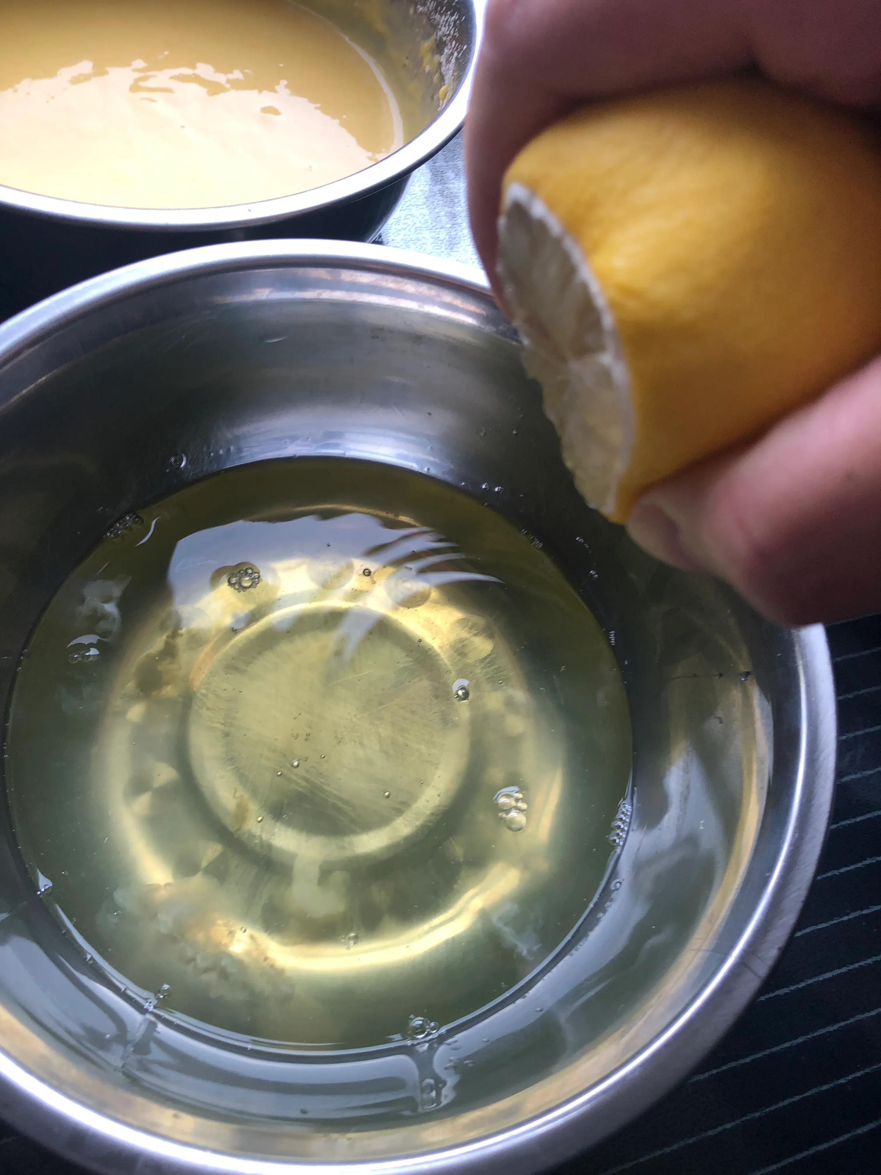 无烤箱无打蛋器最简单蛋糕,戚风蛋糕需要什么样打蛋器