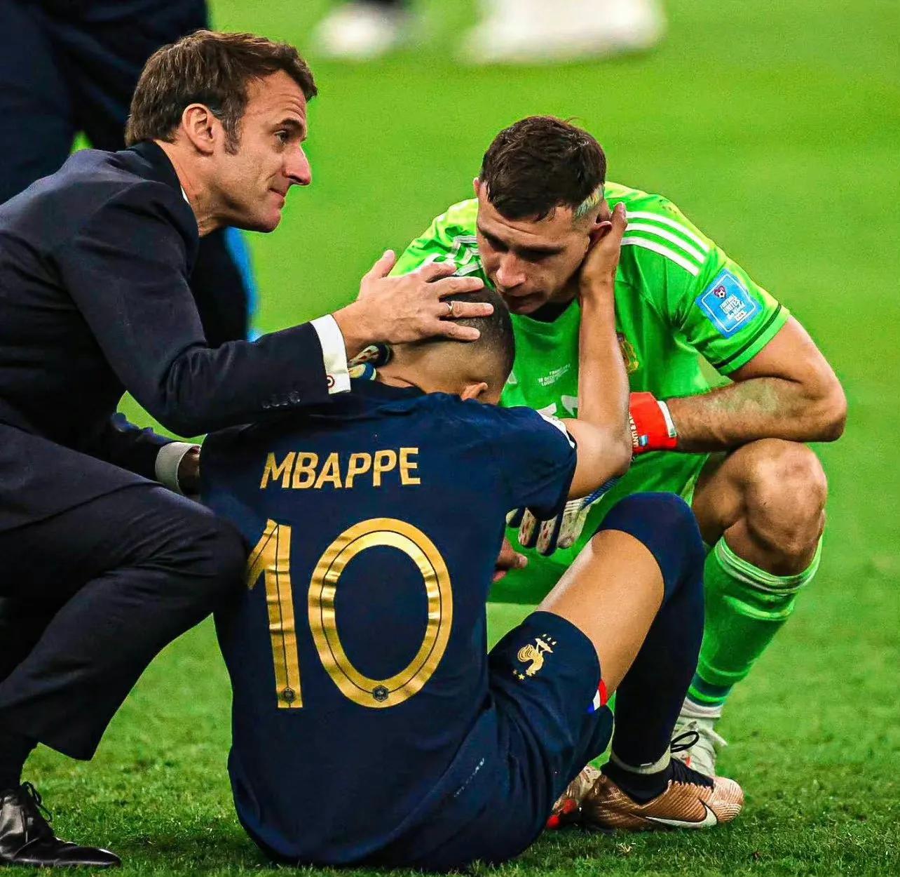 梅西如何评价马丁内斯嘲讽姆巴佩,梅西和c罗和马丁内斯和姆巴佩