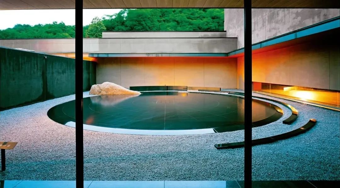 日本枯山水景观,日本枯山水中的树是什么树